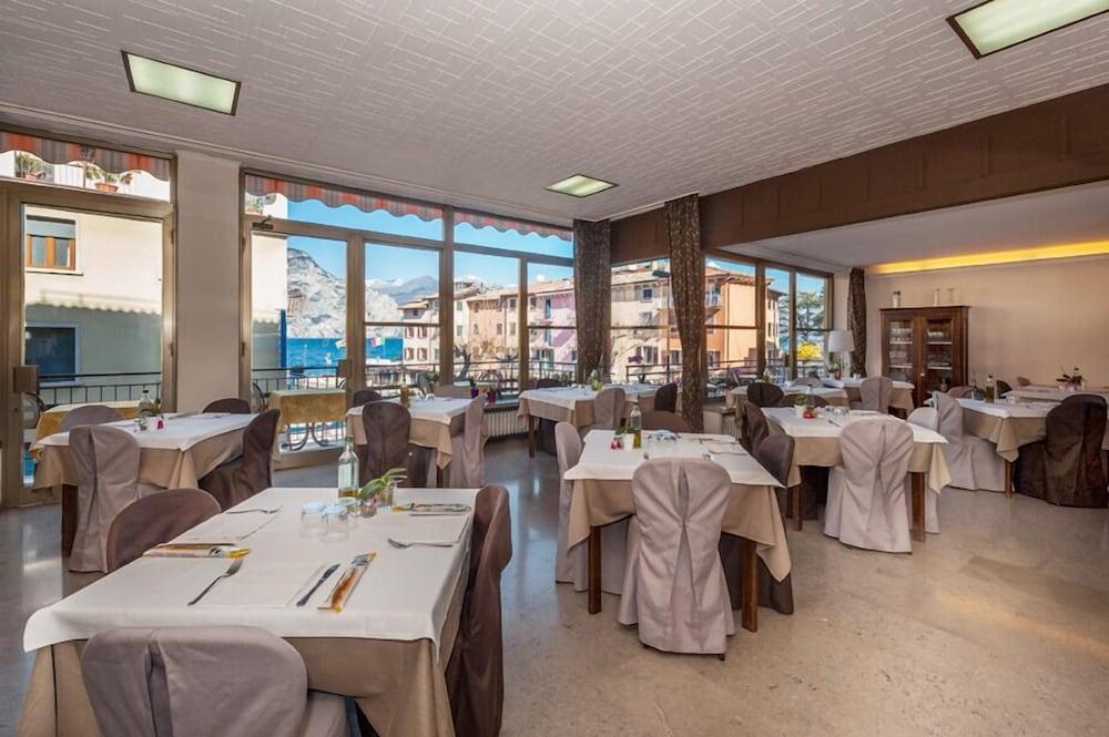 Hotel Sorriso Brenzone sul Garda Exterior foto