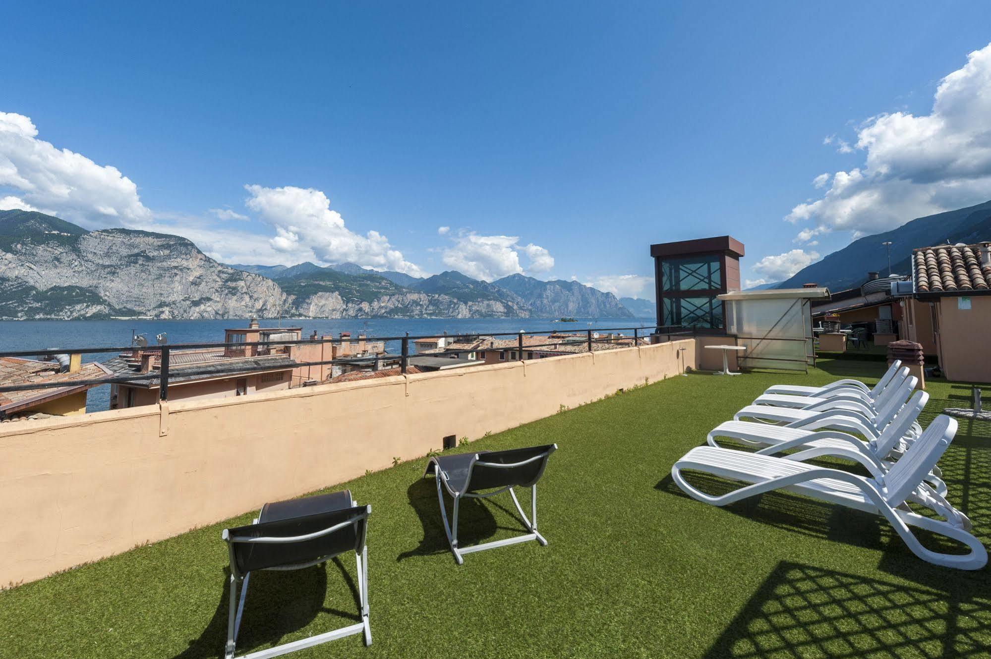 Hotel Sorriso Brenzone sul Garda Exterior foto