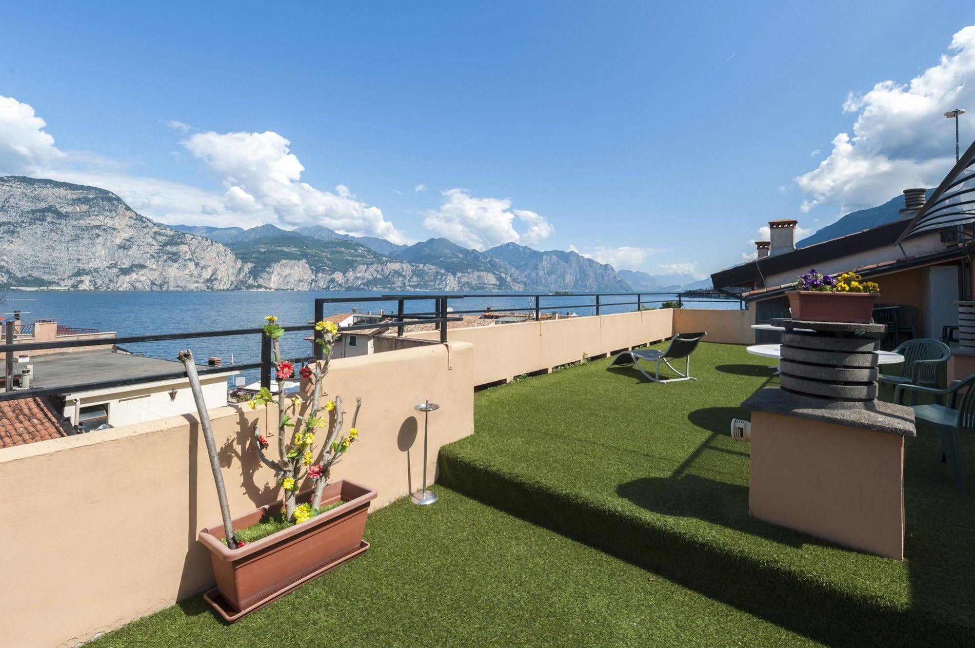 Hotel Sorriso Brenzone sul Garda Exterior foto
